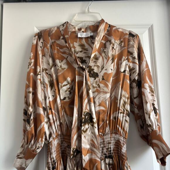 Christy Lynn Women’s 100% Silk Smocked Sutton Dress Calla Lily Spice XS Spring - Picture 3 of 13